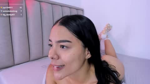 Cris  online show from March 23, 2026, 1:26 pm