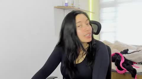 valery_bonnet1 online show from October 24, 2025, 7:10 pm