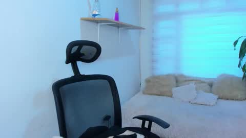 valery_bonnet1 online show from December 2, 2025, 7:09 pm