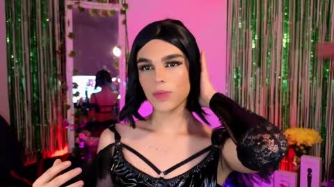 Snapshot of valery_hil chatting on January 27, 2025, 7:14 am Thomy online show from January 27, 2025, 7:14 am