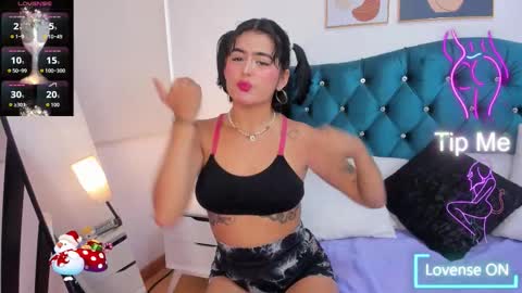 Snapshot of valery_jame chatting on December 16, 2025, 8:25 pm Valery online show from December 16, 2025, 8:25 pm