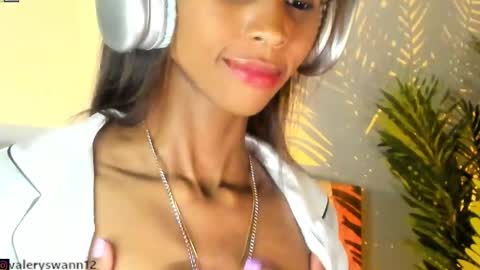 Valery swan1 online show from December 8, 2024, 8:20 am