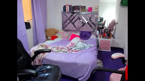 Snapshot of valery_taylor_1 chatting on June 8, 2026, 7:25 pm valery online show from June 8, 2026, 7:25 pm