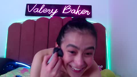 B V Naughty online show from December 6, 2024, 4:49 pm
