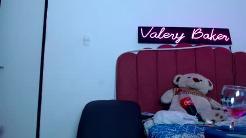 B V Naughty online show from December 15, 2024, 8:19 am