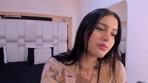 valerycooper23 online show from December 16, 2025, 8:58 pm