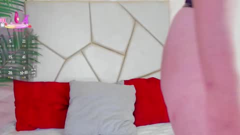 Snapshot of valerydiamond_ chatting on October 7, 2025, 10:40 pm Valery online show from October 7, 2025, 10:40 pm