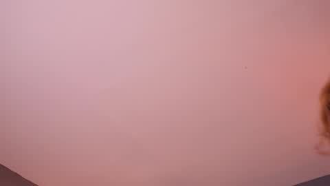 Carla online show from February 5, 2026, 11:04 am