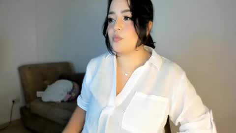 Snapshot of valerysoto_ chatting on March 7, 2025, 11:38 pm Valery Soto online show from March 7, 2025, 11:38 pm