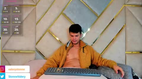 Valery Stonne  online show from March 9, 2025, 12:00 am