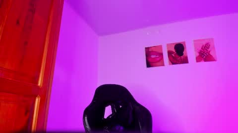 ValeryTs1 online show from June 18, 2026, 6:34 pm