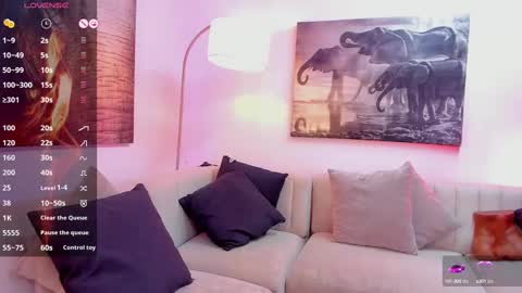Snapshot of valerywalker7 chatting on February 16, 2025, 10:43 pm Valery Walker online show from February 16, 2025, 10:43 pm