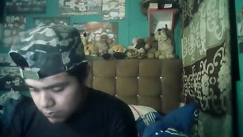 Valesh19 online show from November 22, 2025, 2:43 am