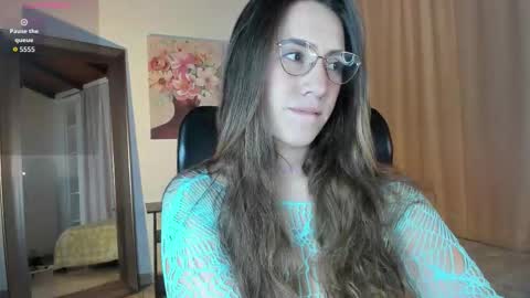 valey_x online show from October 9, 2025, 3:15 am