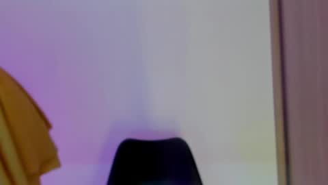 Valezny V online show from April 13, 2026, 4:01 pm