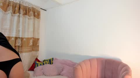 VALIENTE  online show from January 8, 2025, 8:27 am