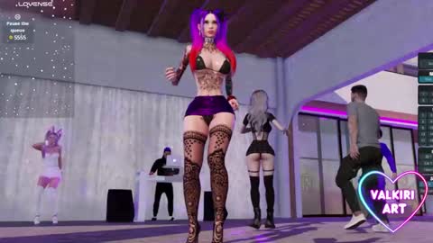 valkiriart online show from February 19, 2025, 10:53 pm