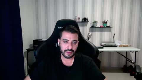 Snapshot of vallartamexi chatting on October 18, 2025, 12:35 am Roberto Carlos online show from October 18, 2025, 12:35 am