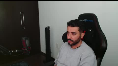 Snapshot of vallartamexi chatting on December 13, 2025, 9:31 pm Roberto Carlos online show from December 13, 2025, 9:31 pm