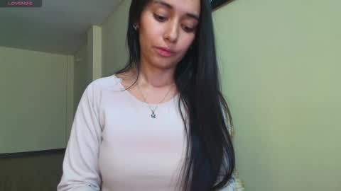 Snapshot of vallery_evanss chatting on February 11, 2026, 8:47 pm Taty independent account online show from February 11, 2026, 8:47 pm