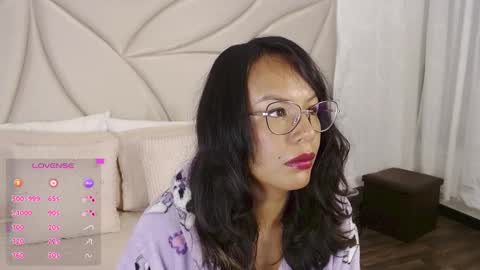 Vallery online show from December 30, 2024, 8:25 pm