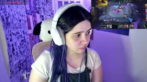 Im Violet online show from November 6, 2025, 11:26 pm