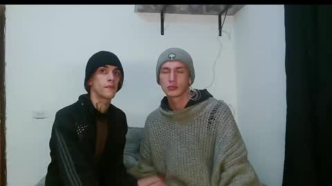 Snapshot of vamp_noah chatting on February 23, 2025, 2:40 am Vamp Noah and Dan online show from February 23, 2025, 2:40 am