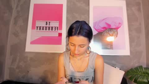 vamp  online show from April 6, 2026, 9:49 pm