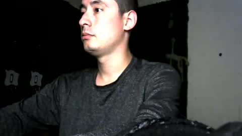 vampireathome online show from October 30, 2025, 3:19 am