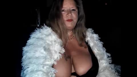 Snapshot of vampwoman chatting on February 25, 2025, 7:31 am vampwoman online show from February 25, 2025, 7:31 am