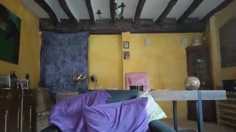 Snapshot of vampwoman chatting on November 20, 2025, 8:25 am vampwoman online show from November 20, 2025, 8:25 am