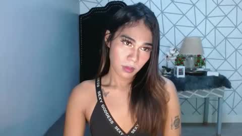 vampy_ebony_laxine online show from March 1, 2026, 2:08 pm