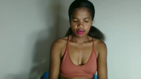 Snapshot of vanafiry chatting on March 26, 2026, 4:18 am vanafiry online show from March 26, 2026, 4:18 am