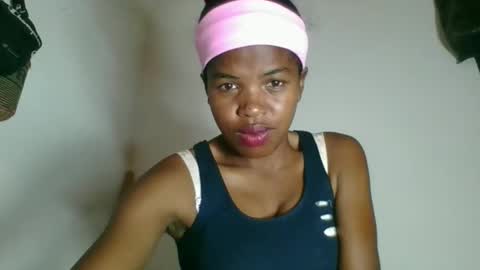 Snapshot of vanafiry chatting on April 25, 2026, 7:22 am vanafiry online show from April 25, 2026, 7:22 am