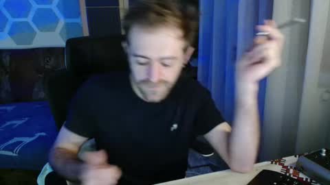 Emy online show from October 12, 2025, 9:47 pm