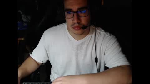 vancoserx111 online show from May 7, 2026, 2:06 am