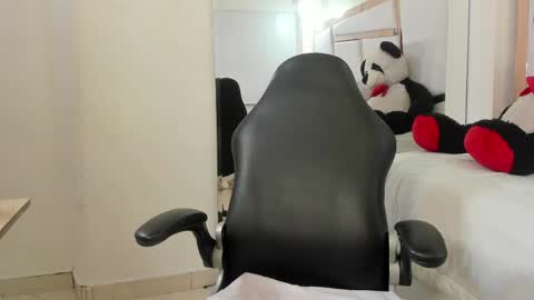 Vanel Lope online show from May 16, 2026, 1:02 am