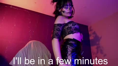 Vanelope online show from October 31, 2025, 7:26 pm