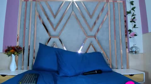 Snapshot of vanesaa_mejia chatting on January 16, 2026, 4:38 am vanesaa_mejia online show from January 16, 2026, 4:38 am