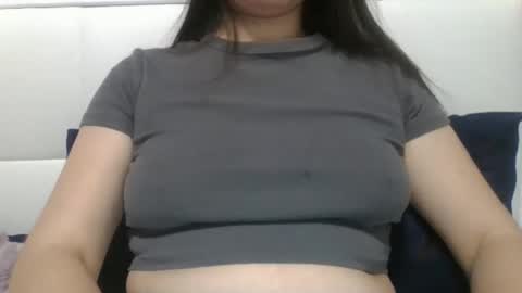 Snapshot of vanesajewel chatting on November 5, 2025, 9:48 pm VanesaJewel online show from November 5, 2025, 9:48 pm