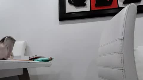 vanessa and samantha online show from January 8, 2026, 11:12 am