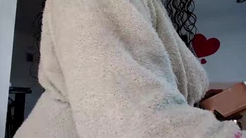 Snapshot of vanesam chatting on February 18, 2026, 4:58 pm vanessa and samantha online show from February 18, 2026, 4:58 pm