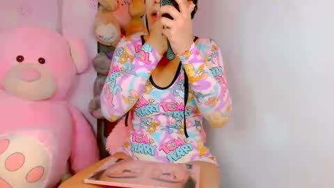 vanessa online show from December 20, 2024, 5:47 am