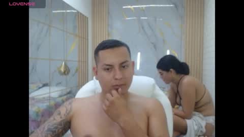 Snapshot of vanessa_f chatting on May 14, 2026, 7:42 pm vanessa online show from May 14, 2026, 7:42 pm