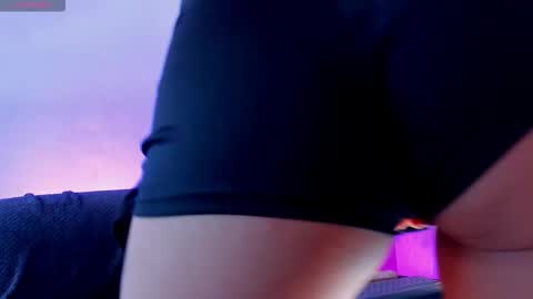 Vanessa online show from November 7, 2025, 7:03 pm