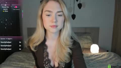 Vanessa Maes online show from March 15, 2026, 10:05 pm