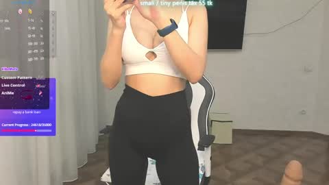 Snapshot of vanessa_sxy chatting on April 21, 2026, 5:28 pm Vanessa online show from April 21, 2026, 5:28 pm