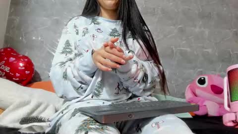 vanessaadol online show from February 27, 2025, 9:11 am