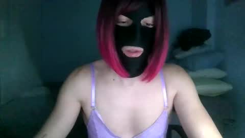 vanessacd online show from November 21, 2025, 10:19 pm