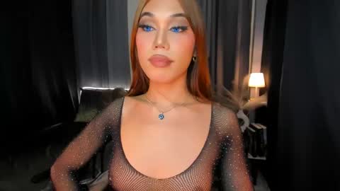 Snapshot of vanessariches chatting on December 12, 2024, 10:42 pm VanessaRiches online show from December 12, 2024, 10:42 pm